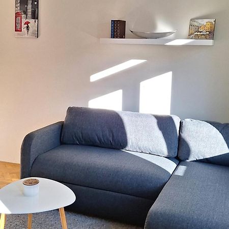 Lena'S Apartman Pecs Exterior photo